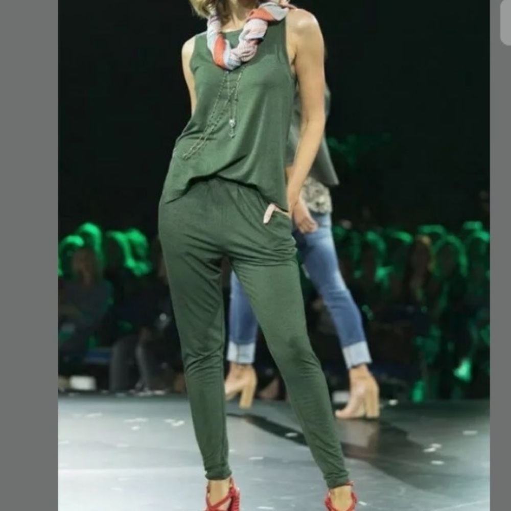 CABI PLAYSUIT NWOT so cute!!